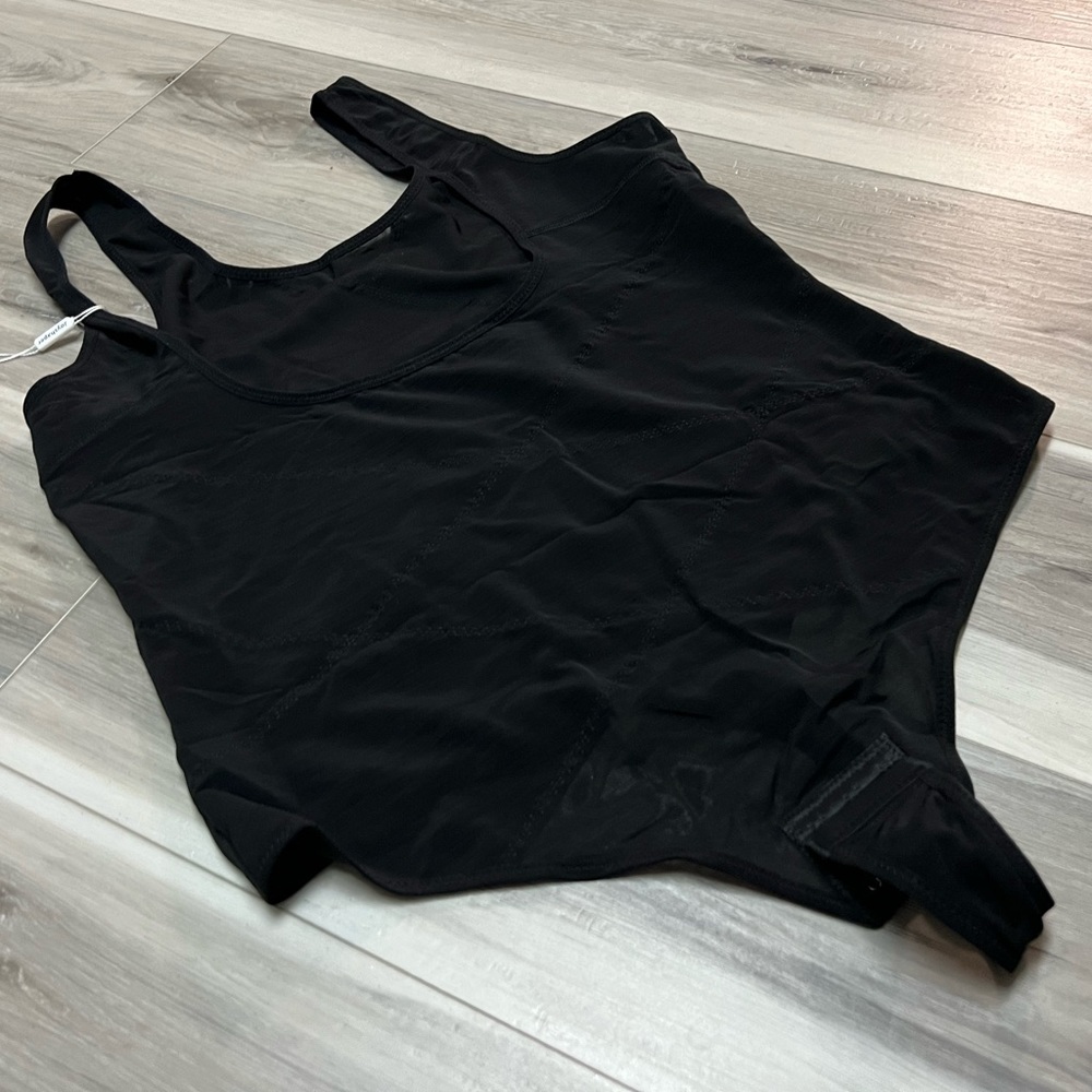 Black spanx - Picture 2 of 4
